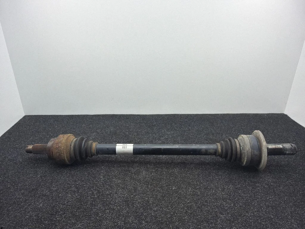 Tagumine pooltelg 8609839
