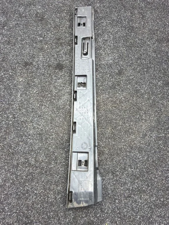 Sill supporting ledge 7285796