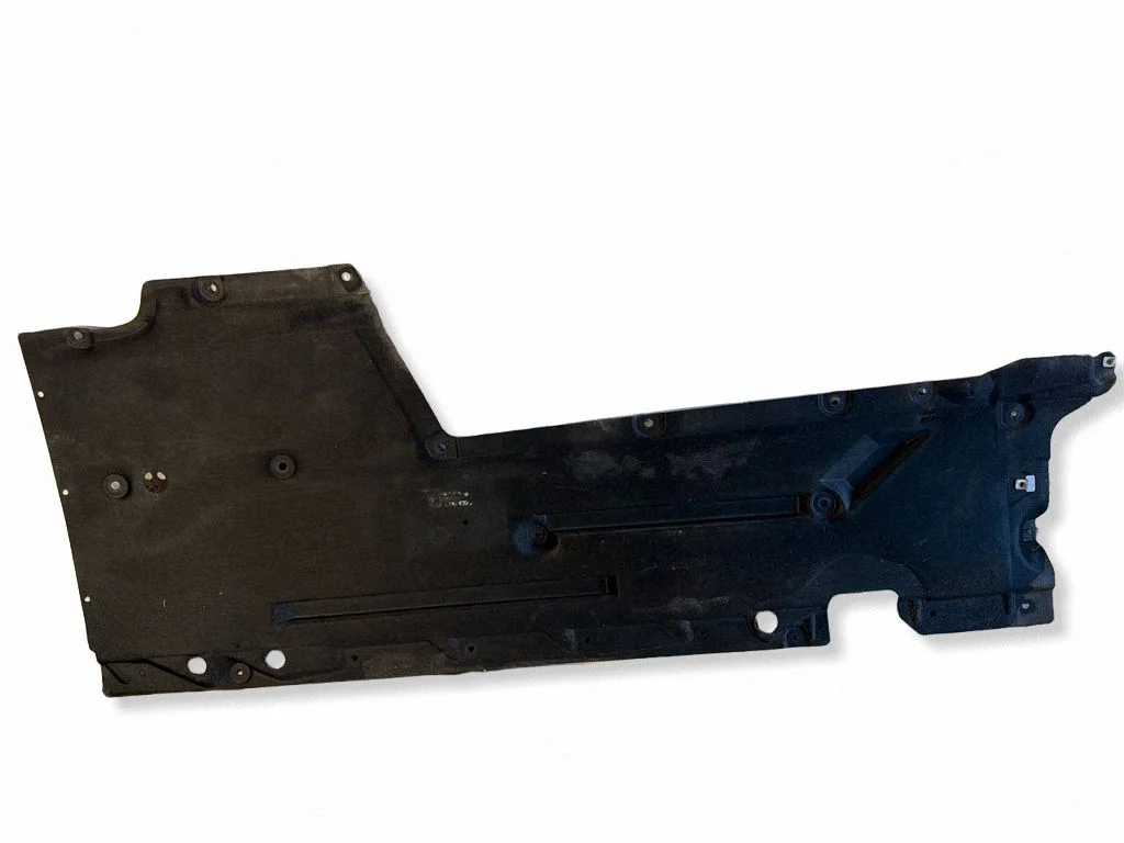Külgmine põhjakaitse – BMW 3-seeria F30 F35 F31 (2012-2018)