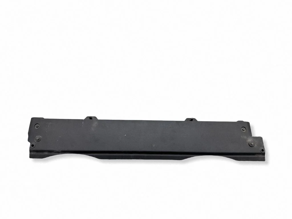 Radiatoru paneļa augšējā daļa – BMW X5 F15 (2013-2017)