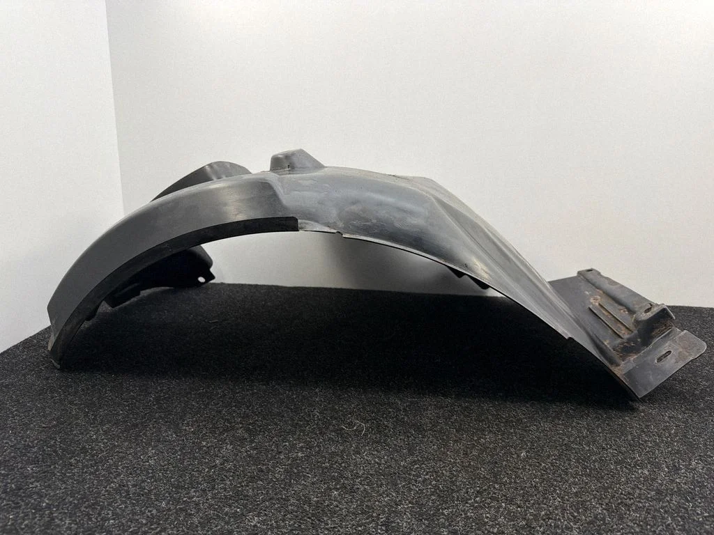 Front wheel arch liner splash guards 7059377
