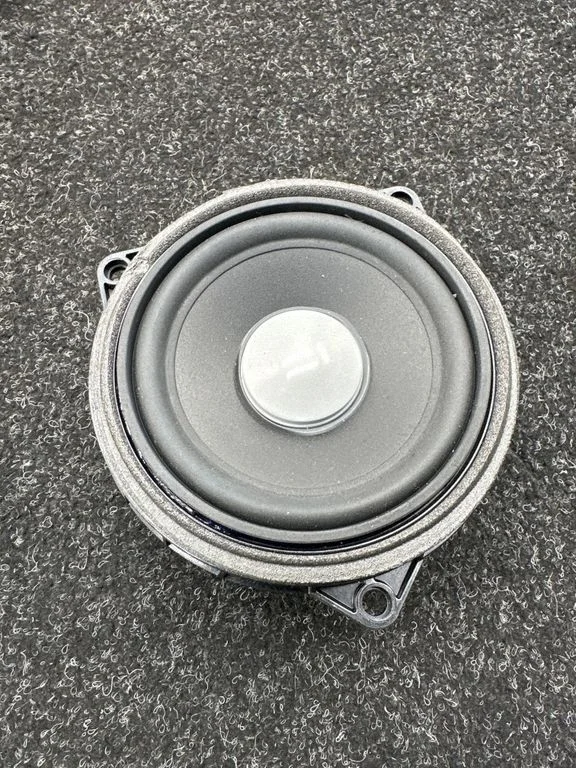 Front door speaker – BMW 6 Series F06 Gran coupe (2012-2018)