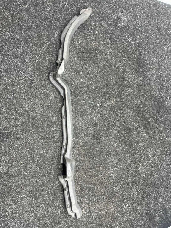 Fender foam support/seal 9166133