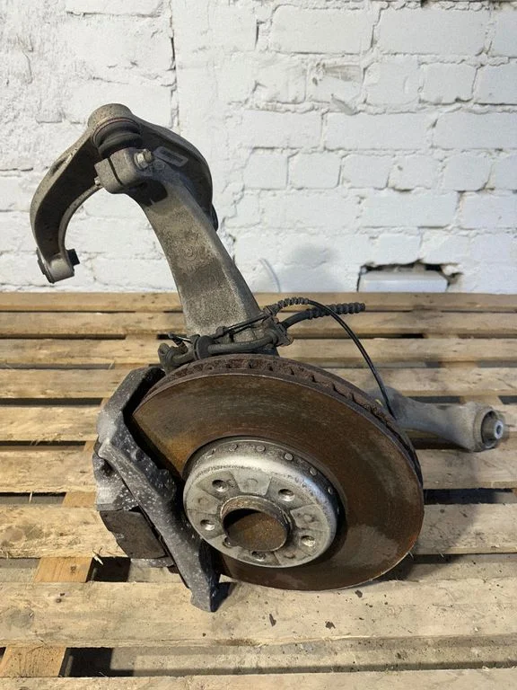Front wheel hub spindle knuckle 6775967