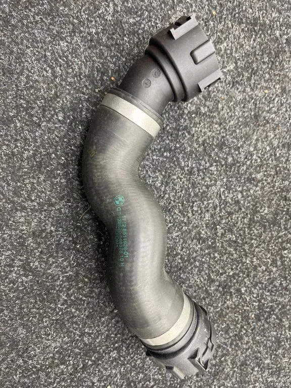 Engine coolant pipe/hose 8511928