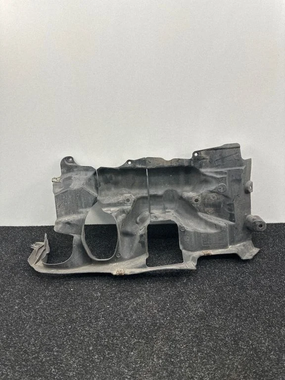 Front underbody cover/under tray 7185170