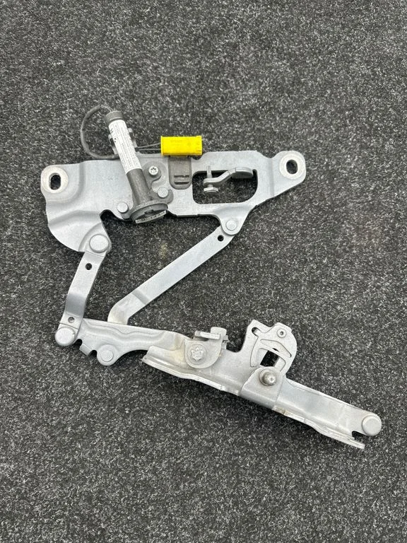 Engine bonnet/hood hinges 7249888
