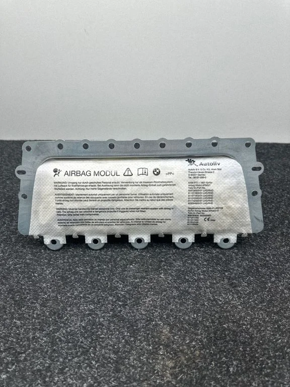 Passenger airbag 39923039903