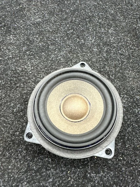 Front door speaker – BMW 6 Series F12 F13 (2010-2018)