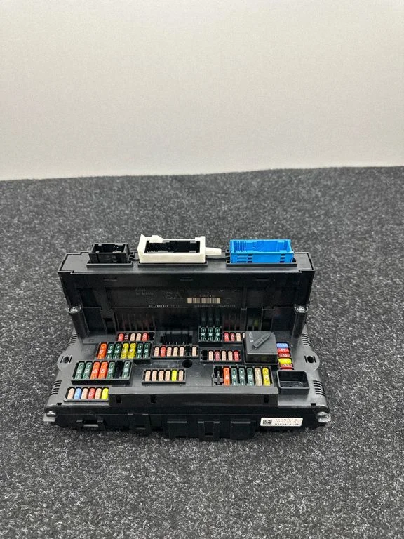 Fuse module – BMW 6 Series F12 F13 (2010-2018)