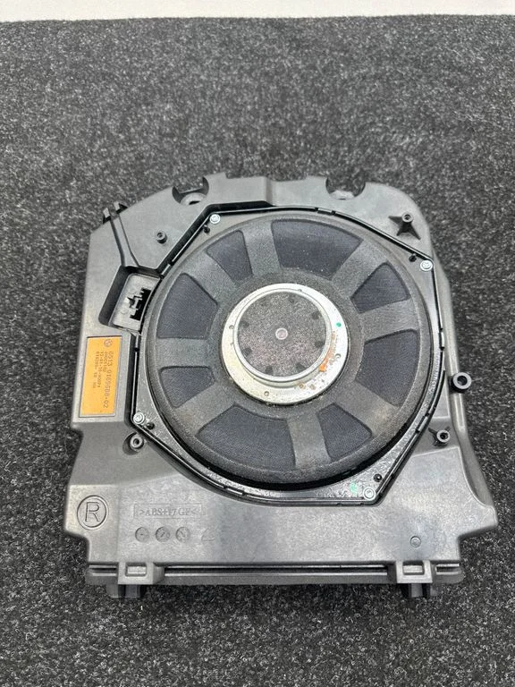 Subwoofer – BMW Seria 5 F10 F11 (2009-2016)