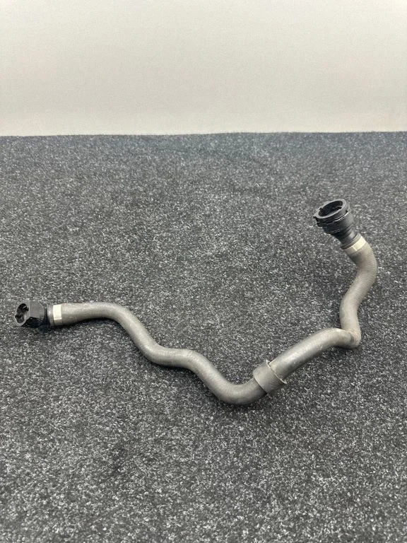 Engine coolant pipe/hose 8377671