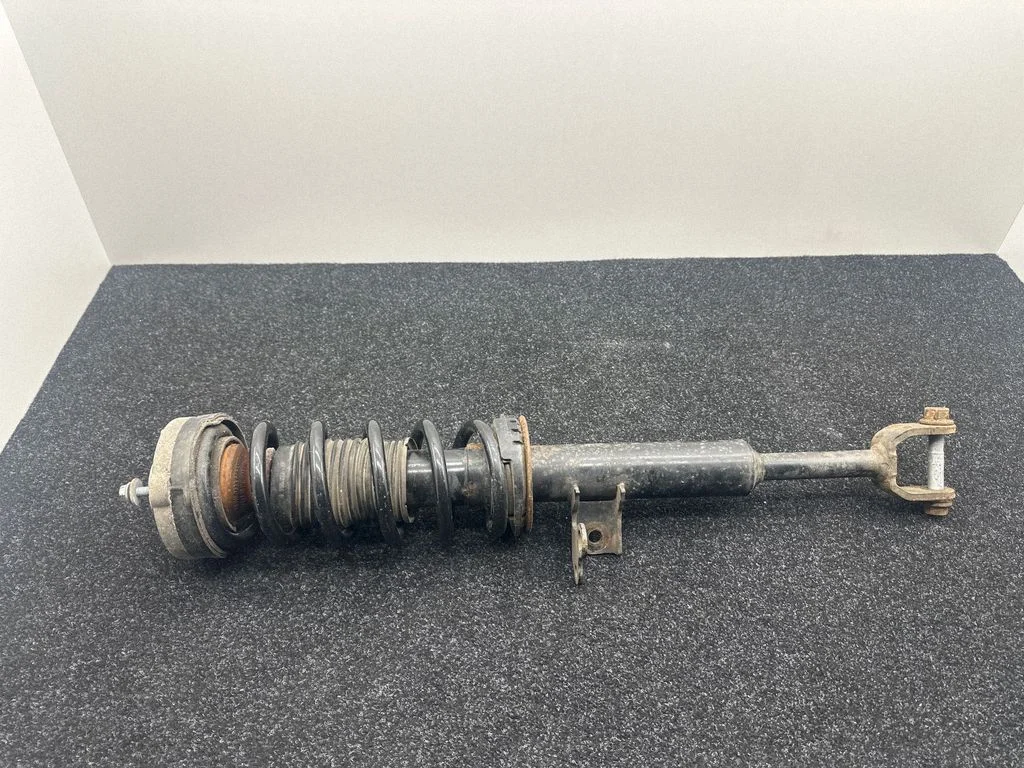 Front shock absorber/damper 6854993