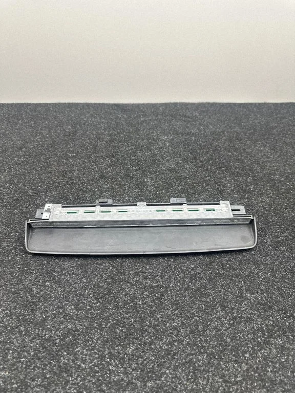 Papildu stopgaismas lukturis – BMW 5. sērija F10 F11 (2009-2016)