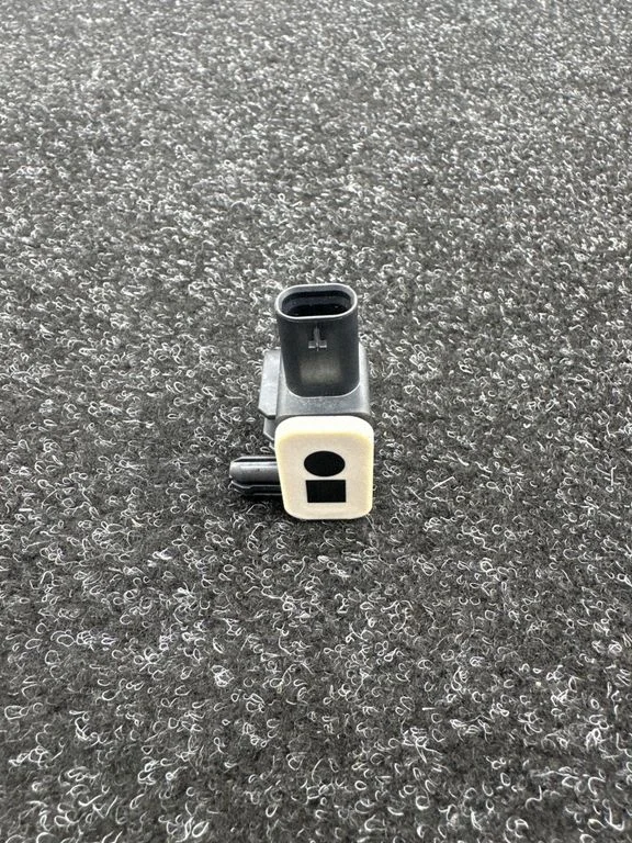 Airbag deployment crash/impact sensor 9234989