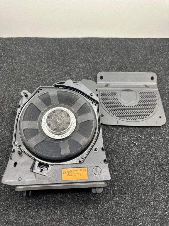 Subwoofer speaker – BMW 4 Series F32 F33 (2013-2020)