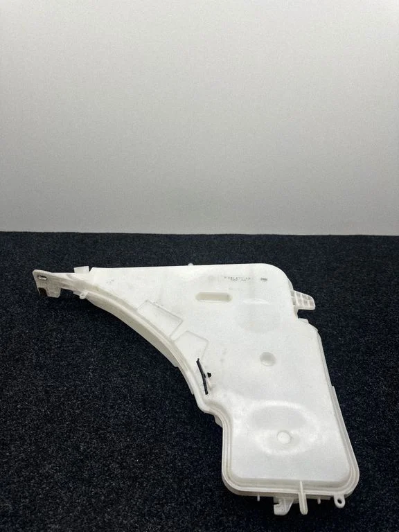 Windshield washer fluid reservoir/tank – BMW 6 Series F12 F13 (2010-2018)