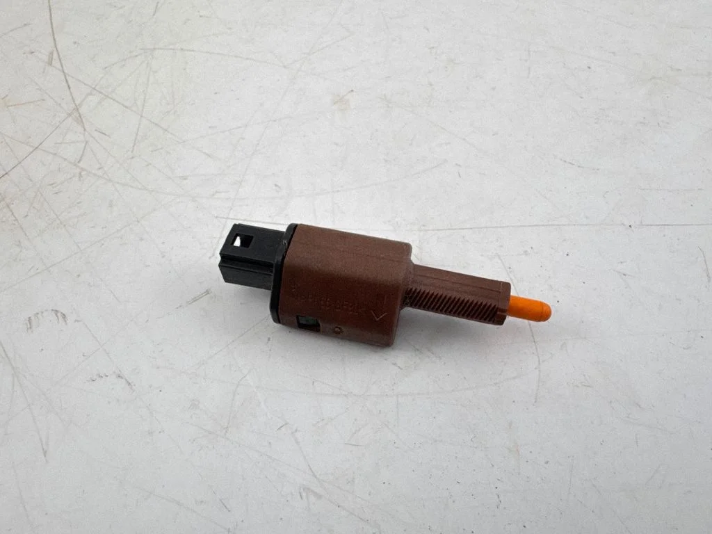 Brake pedal sensor switch – Tesla Model Y (2020-)