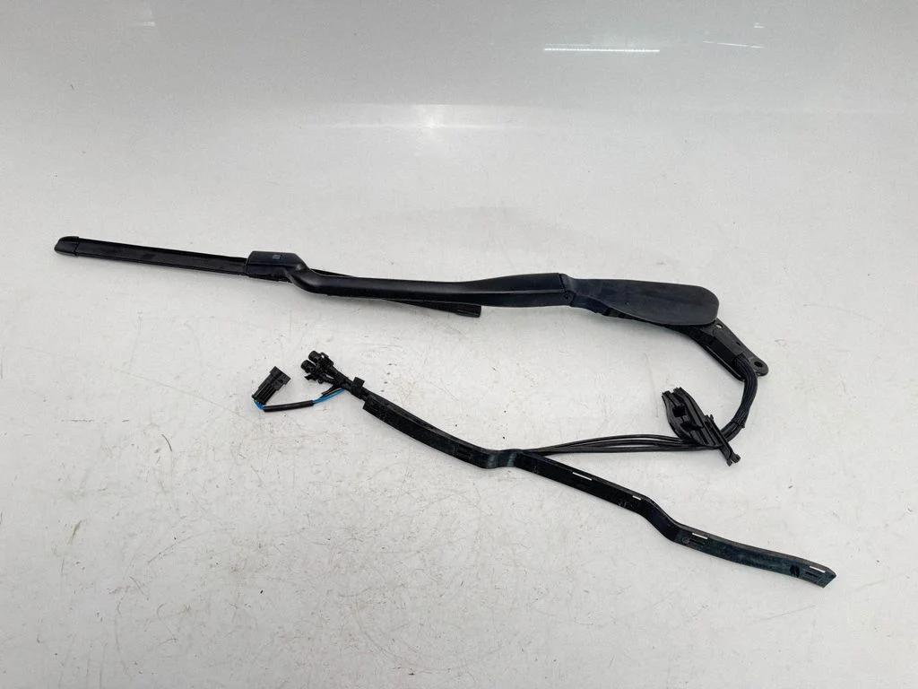 Windshield/front glass wiper blade A2318240011
