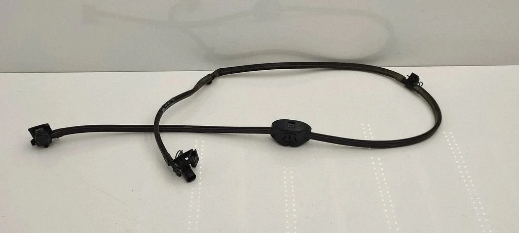 Windshield washer spray nozzle – BMW 2 Series F44 (2019-2024)
