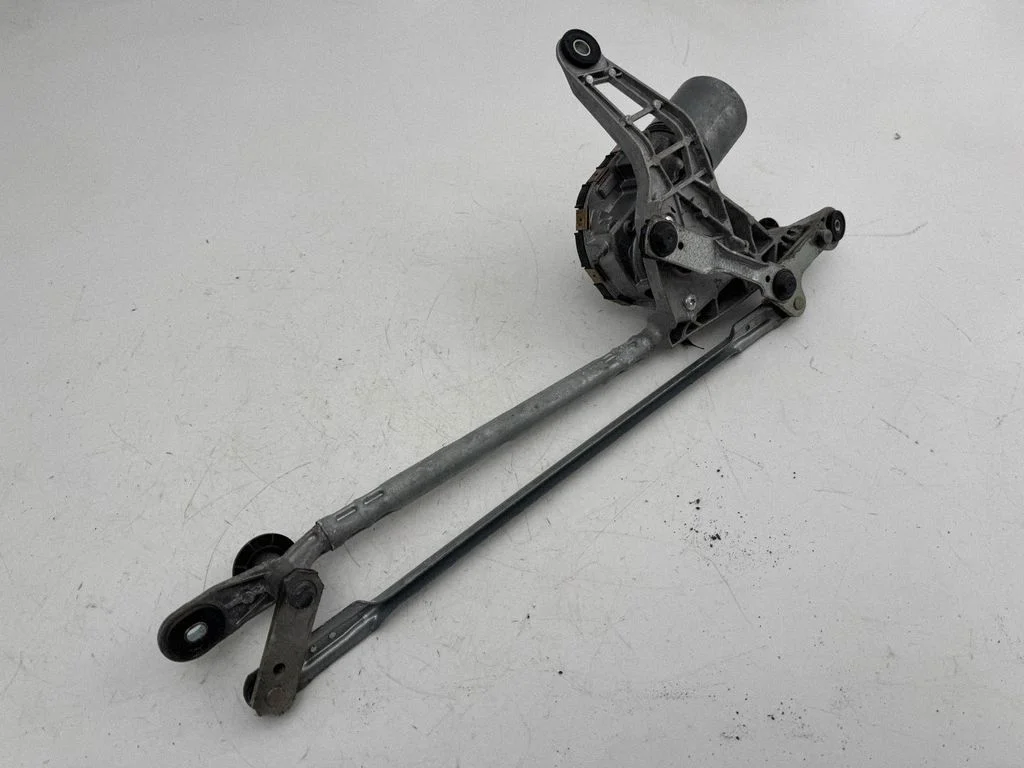Front wiper linkage and motor 8W1955023B