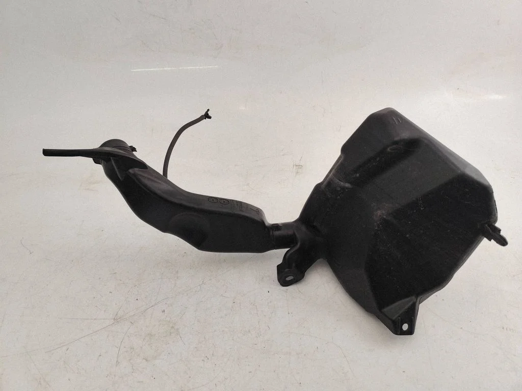 Windshield washer fluid reservoir/tank – Tesla Model Y (2020-)