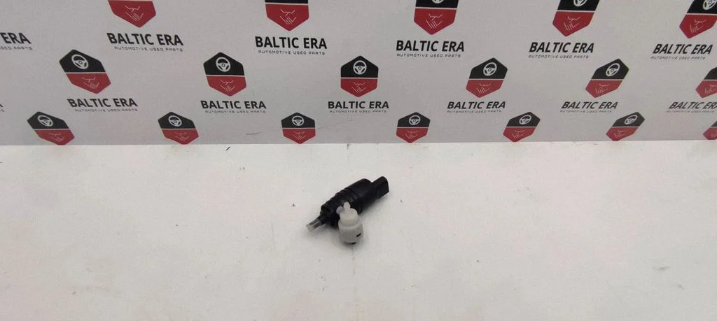 Windscreen/windshield washer pump 7388349
