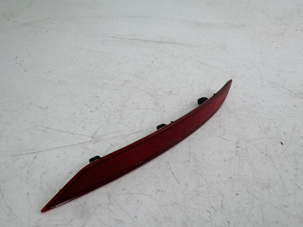 Rear tail light reflector 5G0945105C