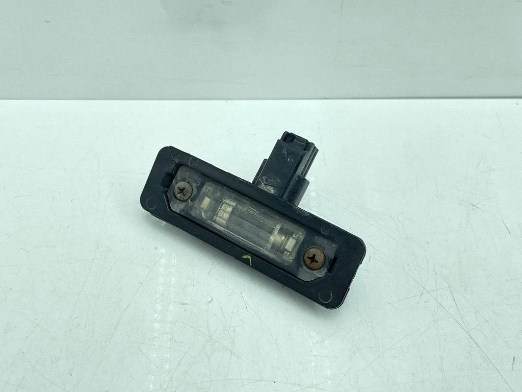 Number plate light – Toyota Prius c (2012-2017)