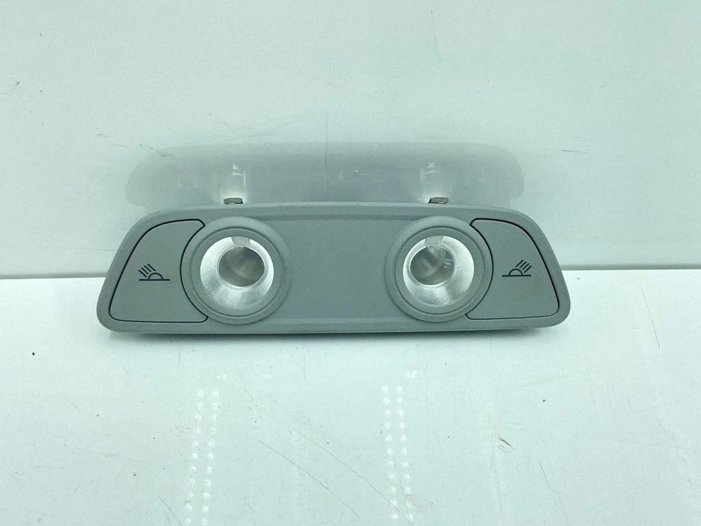 Rear seat light 4M0947111