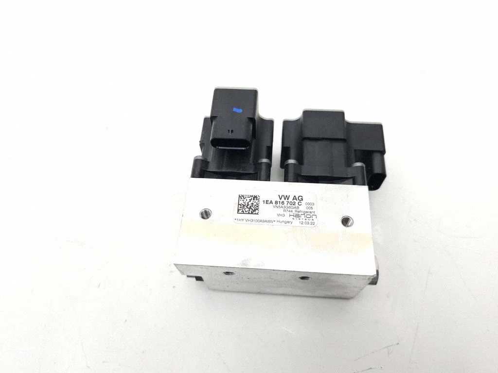 Air conditioning (A/C) expansion valve 1EA816702C