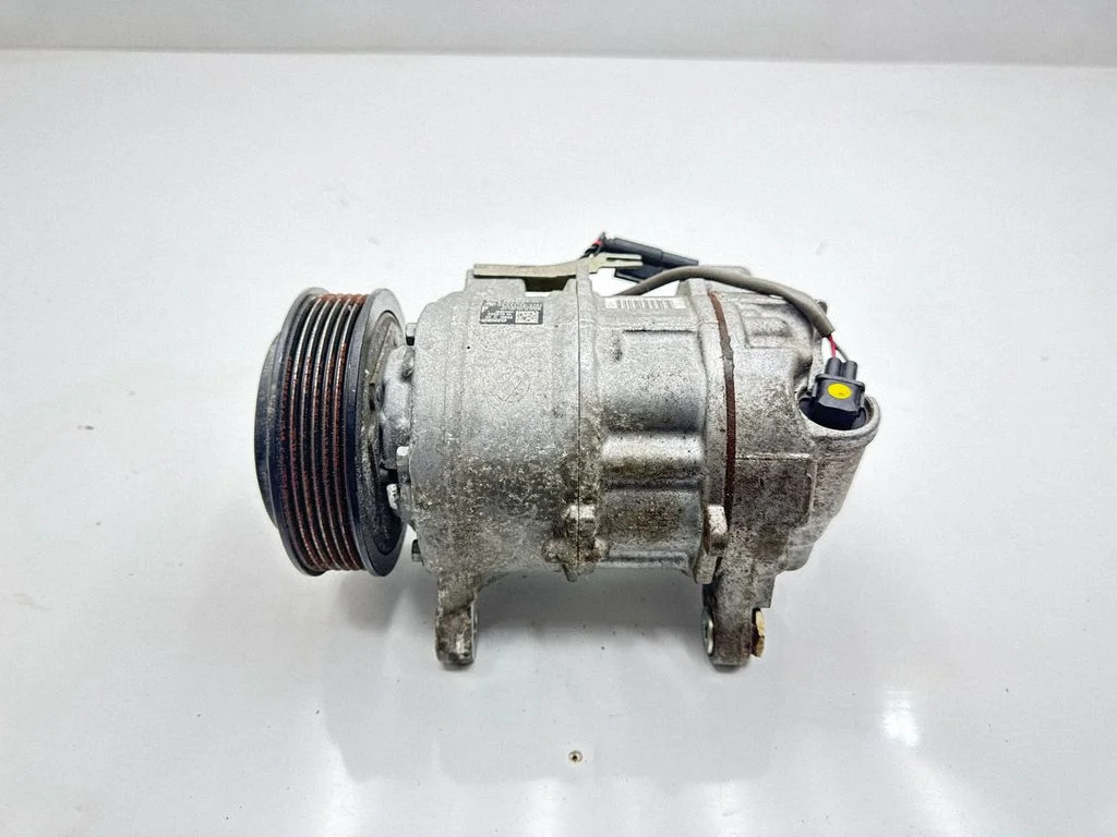 Sprężarka klimatyzacji 22527010