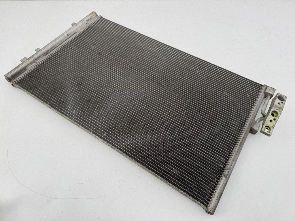 Kliimaseadme jahutusradiaator (kondensaator) – BMW X3 F25 (2010-2017)
