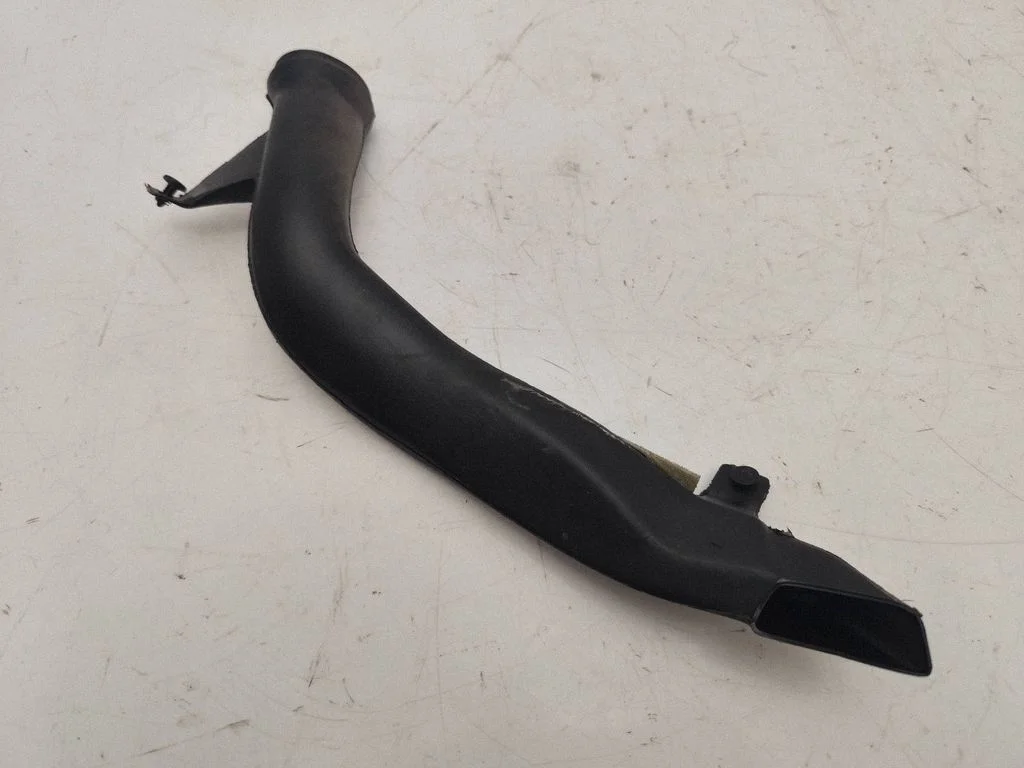 Cabin air duct channel 10310998