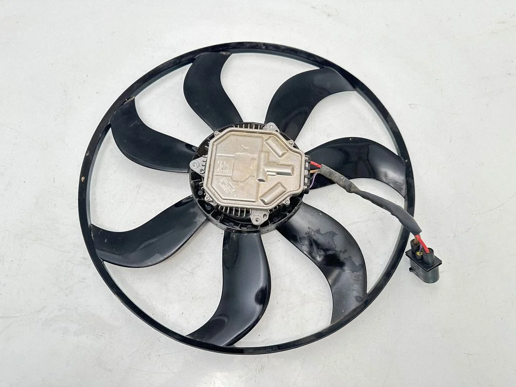 Electric radiator cooling fan 1137328645