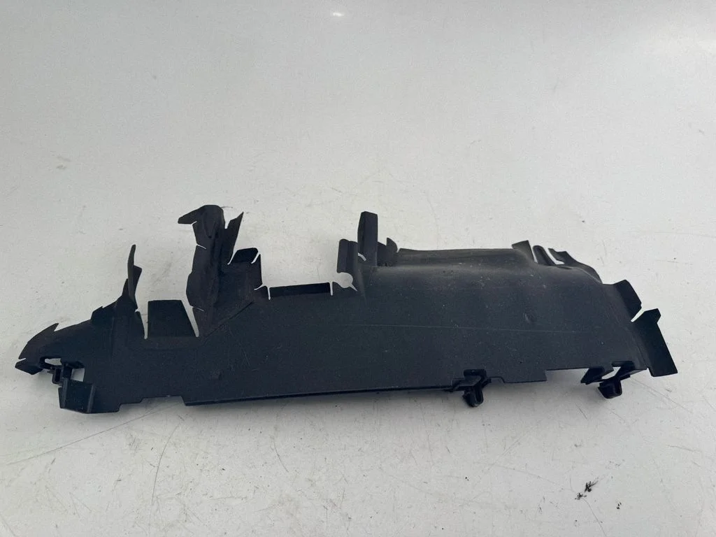 Intercooler air guide/duct channel 5G0121283BB