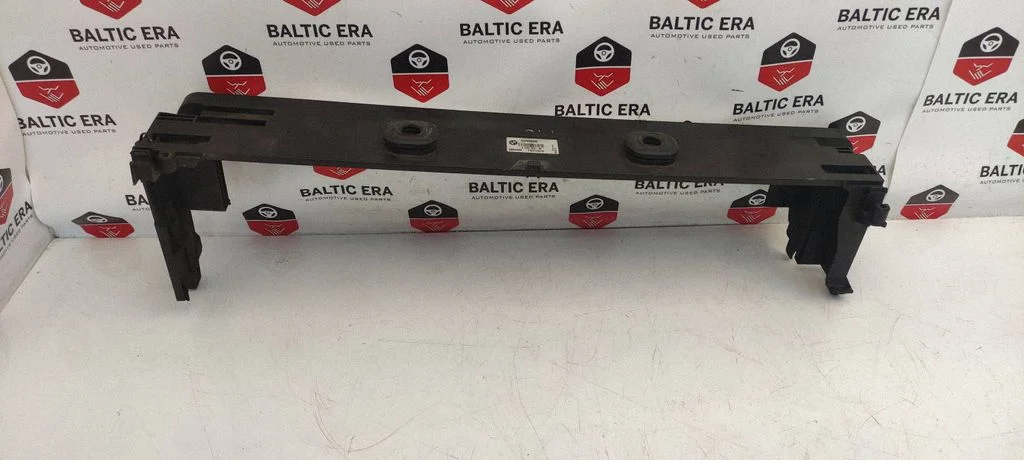 Radiaatori tugipaneel 7639071