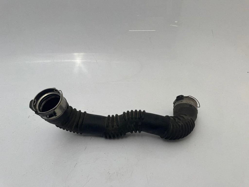 Intercooler hose/pipe A2465200101