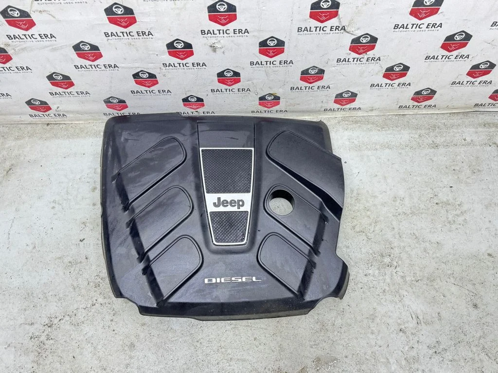 Engine cover (trim) 04627157AA