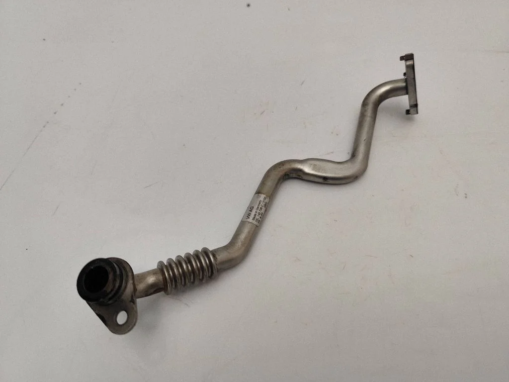 Turbo turbocharger oiling pipe/hose 05L145736C