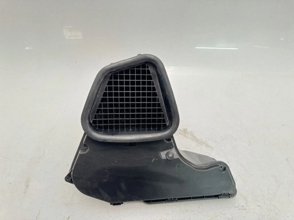 Air filter box A2318310005
