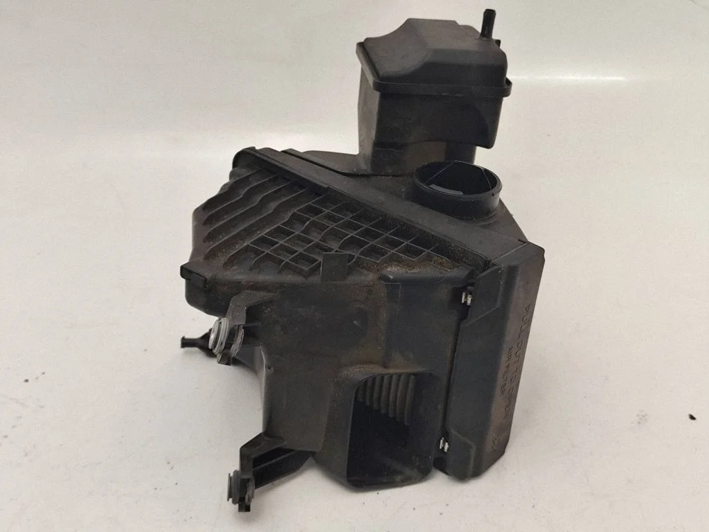Air filter box LH115F6101