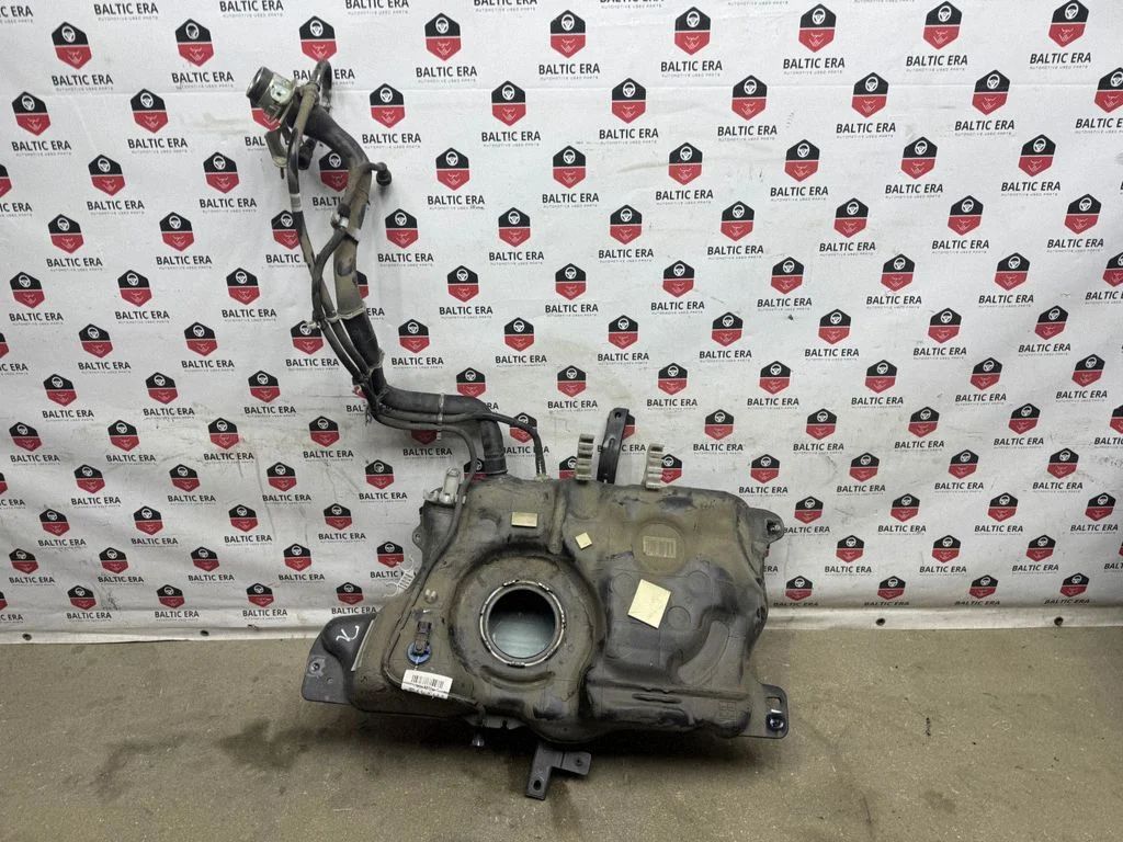 Fuel tank 9836015680