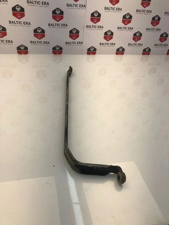 Fuel tank mounting bracket – BMW 3 Series F30 F35 F31 (2012-2018)