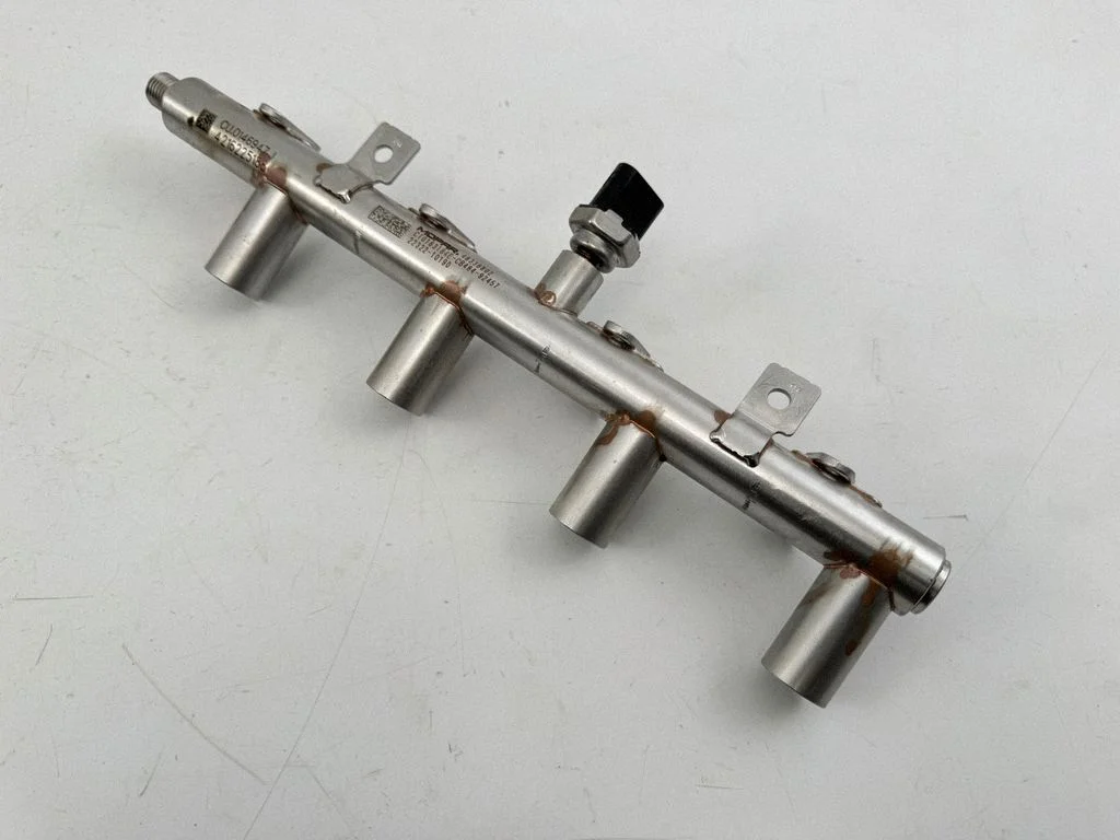 Fuel main line pipe 46338802
