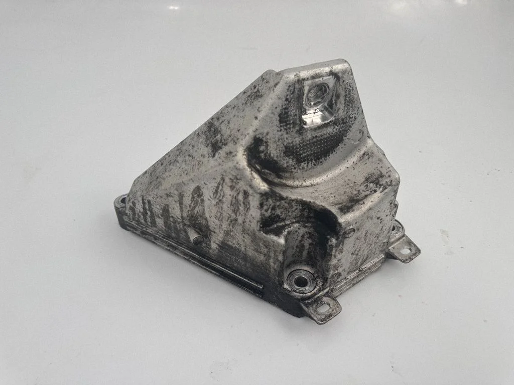 Engine mounting bracket 216803V000