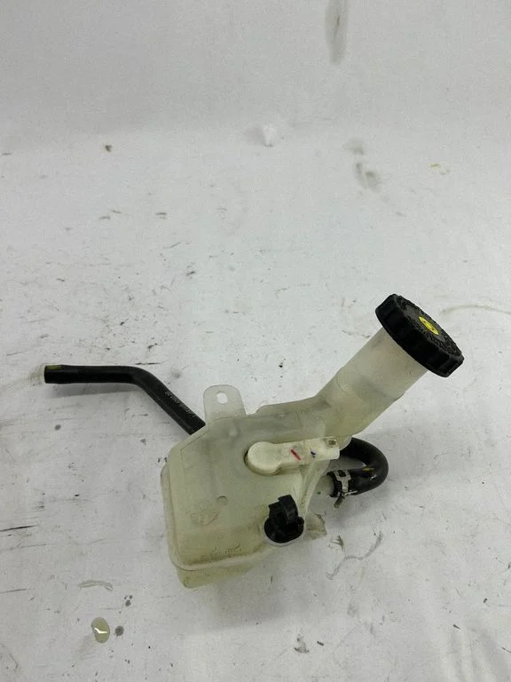 Power steering fluid tank/reservoir 335611111