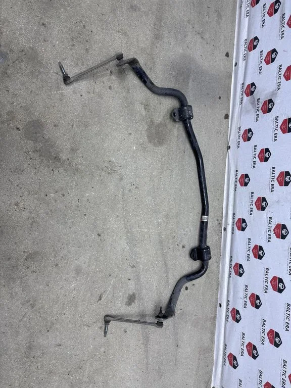Front anti-roll bar/sway bar FR3C5482