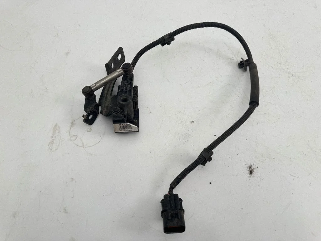 Rear air suspension level height sensor 55830T6100
