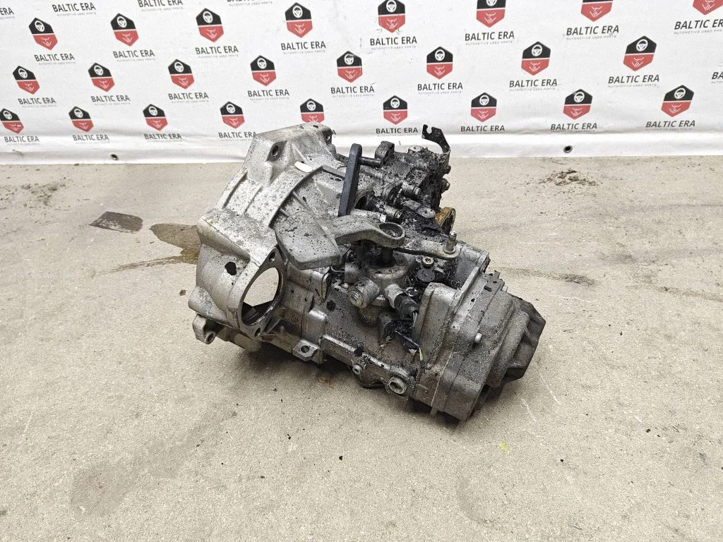 Mechaninė 6 pavarų dėžė